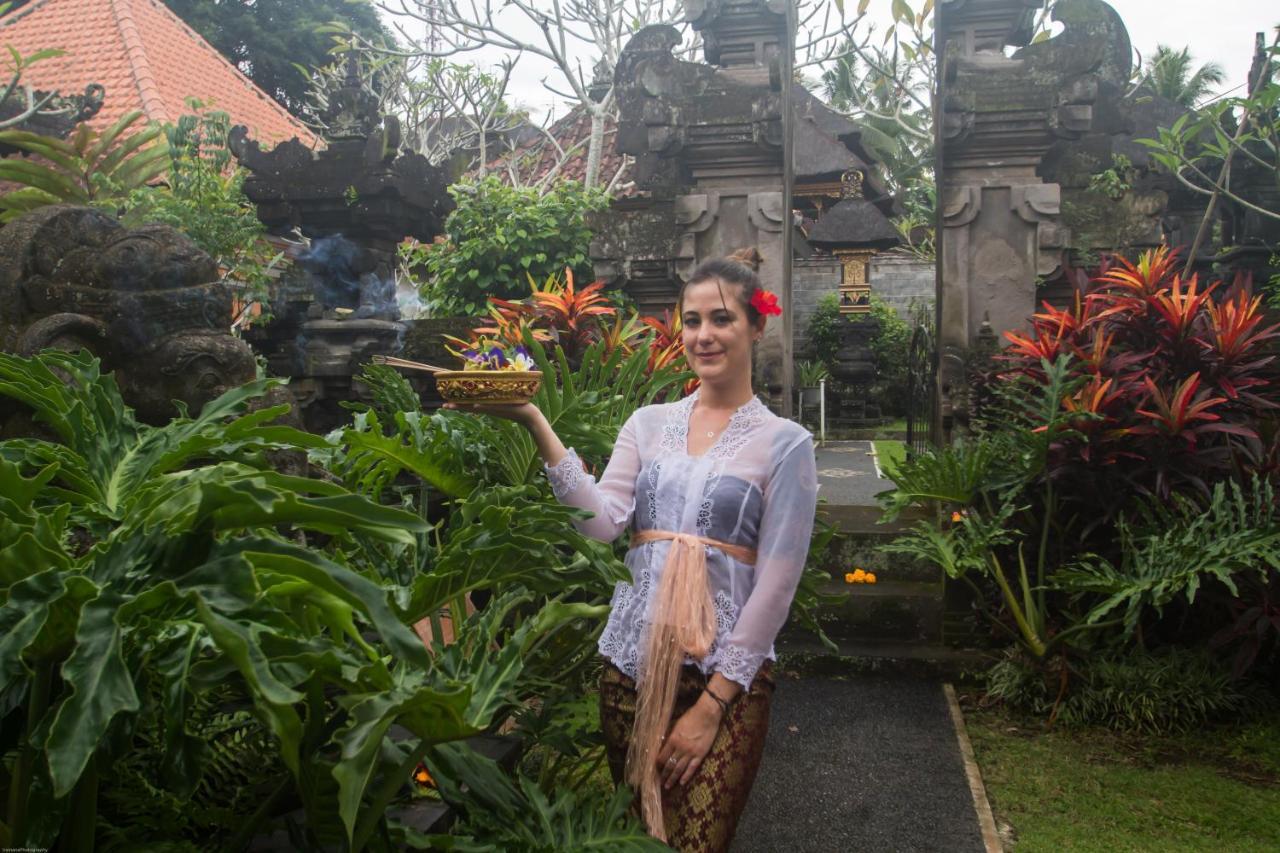 Rahayu Redpartner Ubud