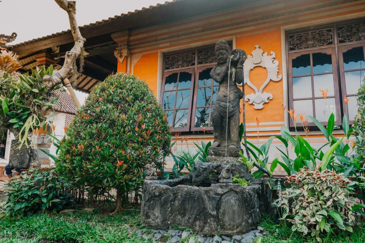 Lodge Rahayu Redpartner
